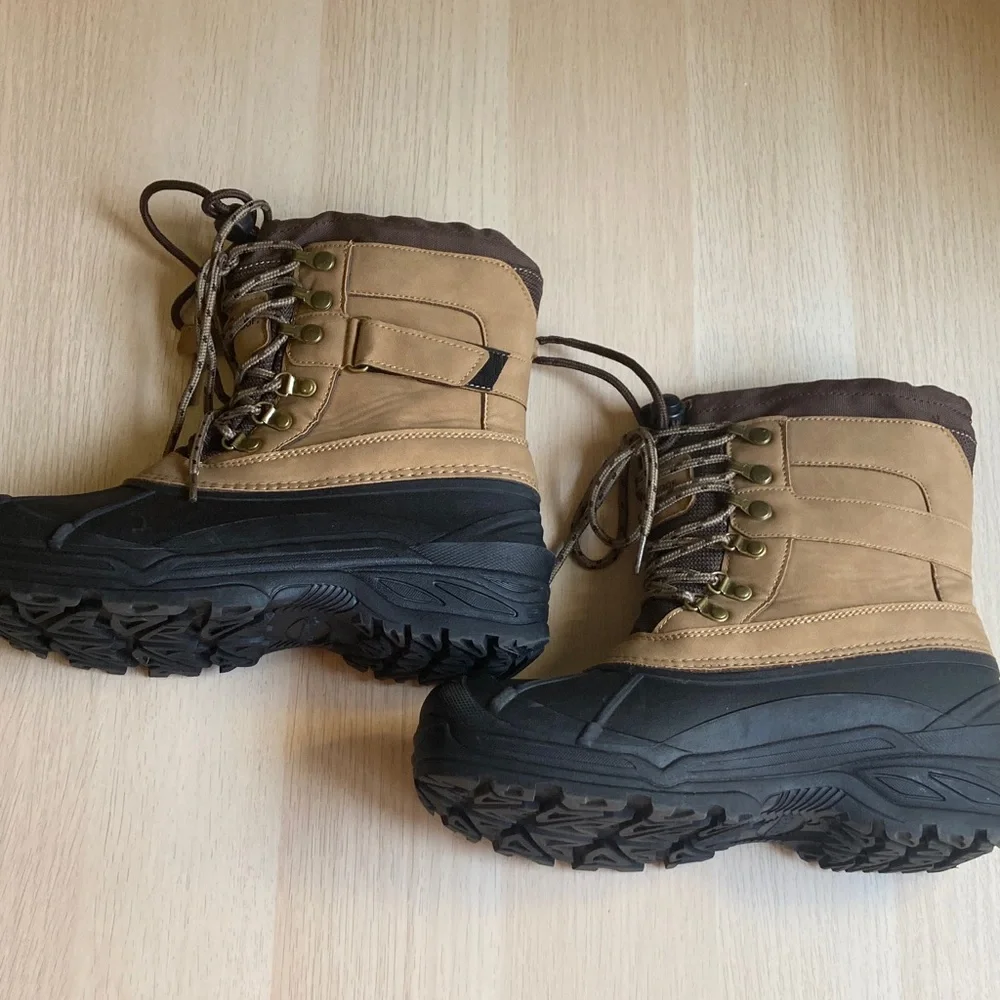 Weatherproof Carl 3M Thinsulate Boots Carmel Tan and Black Men's Snow Boots sz 8